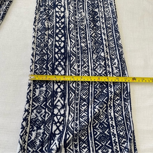 Three Dots Pants Blue White Tribal Aztec Smocked Waist  Wide Leg High Rise Sz S - Picture 12 of 13